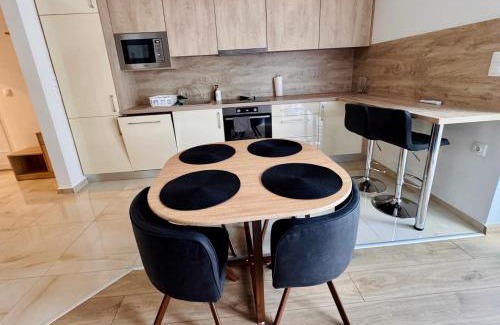 Sarvar Apartment | Lake Town Apartments I.