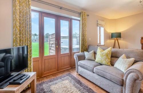 Maltby le Marsh House | Lake View 1 - Uk45577