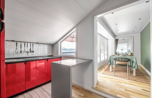 Dagnente Apartment | Lake view attic