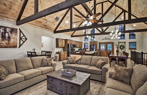 Branson Cabin | Lake View | Game Room | King Beds | Hot Tub | Pool