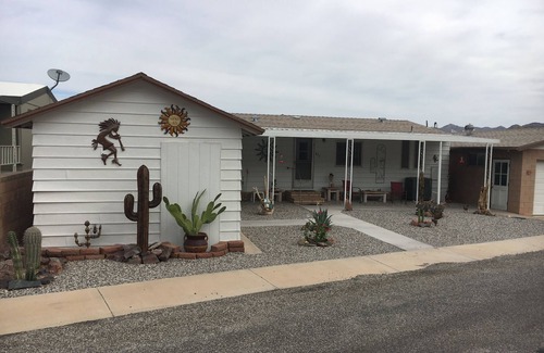 Parker Strip House | Lake view home near Havasu Springs and Parker Strip