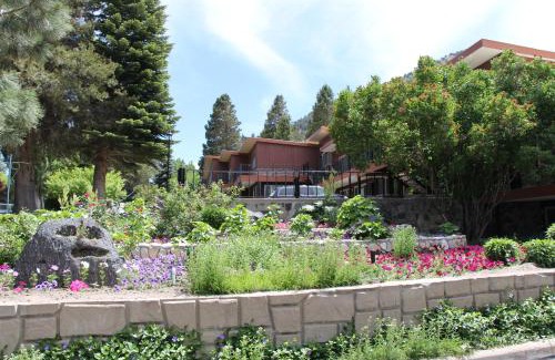 Lee Vining Cabin | Lake View Lodge