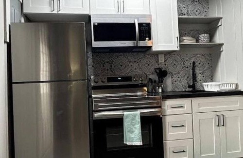 Samburg Apartment | Lake view room on Reelfoot Lake