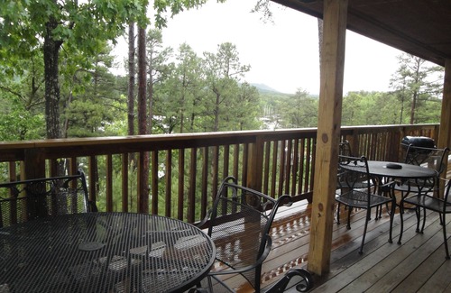 Mount Ida Cottage | Lake view three bedroom, three bath cottage with hot tub overlooking Lake Ouachita. by RedAwning