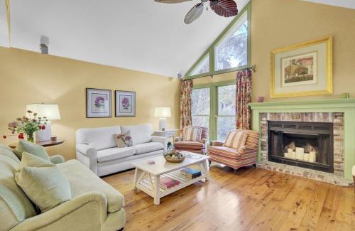 Isle of Palms House | Lake Village Cottage 18