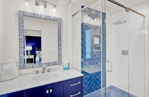 Isle of Palms House | Lake Village Cottage 18