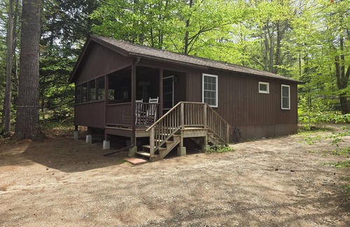 Moultonborough Cottage | Lake Winni 3 bedroom large sandy beach - use of small boats shared w/16 cottages