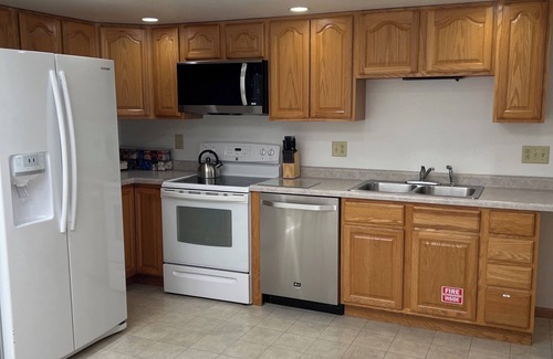 Lake Wissota Apartment | 🔥 Lake Wissota Lakefront · Families & Crews · Lg yard · Fire Pit · 1200 sq ft