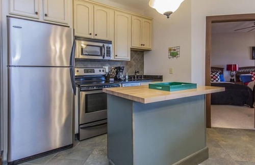 Lake Oconee Villa | Lakefront at Cuscowilla on Lake Oconee