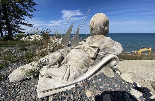Ashtabula House | Lakefront beach house Geneva on the lake oh