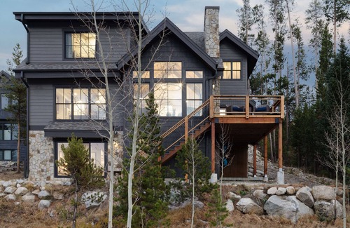 Grand Lake Cabin | Lakefront Cabin with Mountain Views