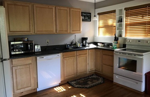 Lake Lure Cottage | Lakefront - Cozy Cottage Directly On Beautiful Lake Lure!