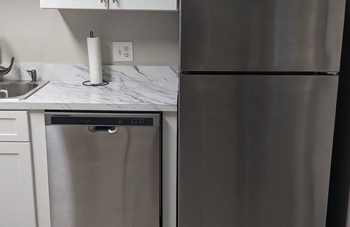 Lakeland Apartment | LAKEFRONT COZY HOME/WASHER/DRYER-NEAR PARKS/SHOP/MUSEUM/COLLEGE/FISHING/LAKES!