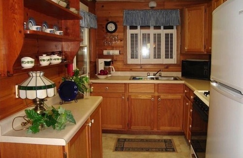 Rhinelander Cabin | LAKEFRONT CutiestLittleCabinDIRECTLY on LkThompson Rhinelander SwimBoat Fish&FUN