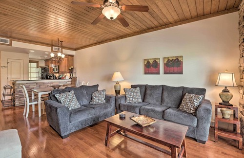 Dadeville Condo | Lakefront Dadeville Condo w/Community Boat Dock!