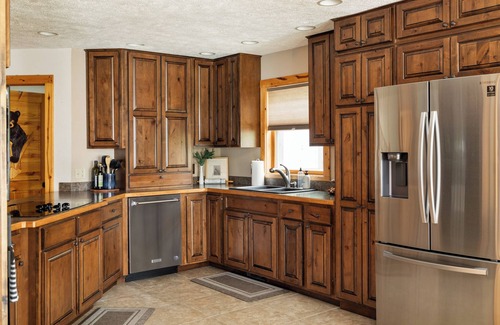 Kalkaska Cabin | Lakefront + Dog-friendly + Sunset View + ORV Trail