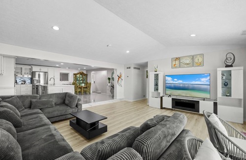 Higgins Lake House | Lakefront Escape – Your Premier Up North Retreat