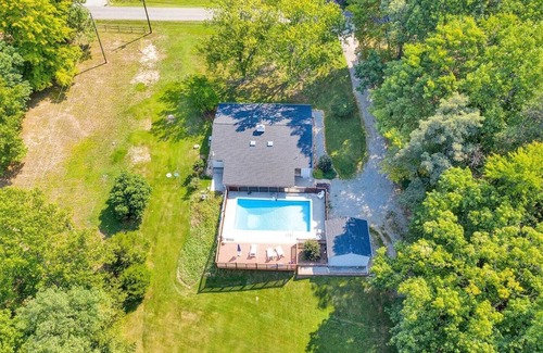 Moneta House | π Lakefront Getaway with π Saltwater Pool, π£ Dock, π Linens Included