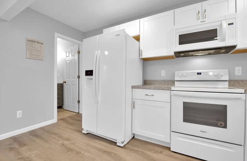 Waterford House | Lakefront Home; All-Sports Elizabeth Lake; Dock, Fire Pit & Kayaks [see reviews]