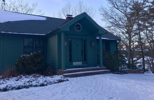Pine Plains House | Lakefront Home in Hudson Valley Dutchess County, Pine Plains, New York