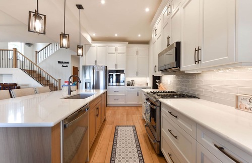 Okanagan-Similkameen House | Lakefront Home in the Village