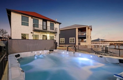 Kingsland House | Lakefront Home. Insane Views - Pool/Spa! Gameroom!