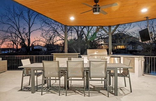 Kingsland House | Lakefront Home. Insane Views - Pool/Spa! Gameroom!