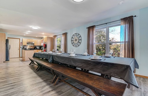 East Stroudsburg House | Lakefront house, hot tub/sauna, two playrooms, and two living rooms XL dining.