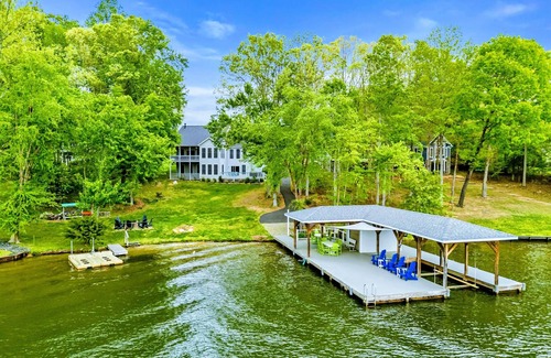 Mineral House | Lakefront Lake Anna, Boat Dock, Hot Tub, Deck View