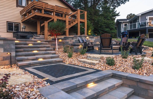 Mauston House | Lakefront Lodge w/Hot Tub | Castle Rock