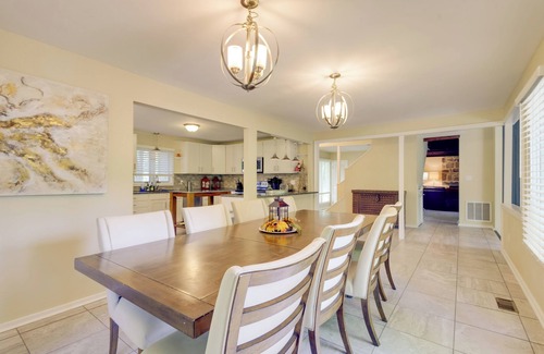 North Newport News House | Lakefront Newport News Home, 6 Mi to City Center!