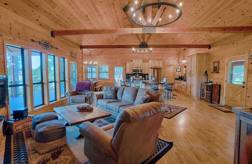 Pinetop-Lakeside House | Lakefront Property on Rainbow Lake!