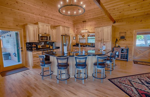 Pinetop-Lakeside House | Lakefront Property on Rainbow Lake!