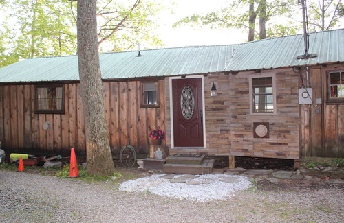 South New Berlin Cabin | Lakefront, Relaxing, Vacation Cabin, Baseball Camp Families