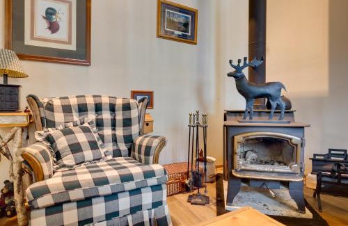 Rhinelander House | Lakefront Rhinelander Cabin with Dock and Fire Pit!