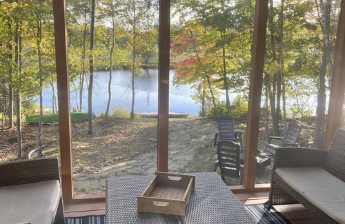 Pocono Lake House | Lakefront rustic-chic/hot tub/game room/fire pit