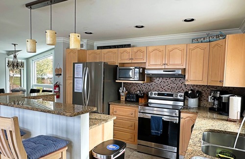 Saratoga Springs House | LAKEFRONT. Sleeps 16.nStunning Sunset Views & Private DocknBelmont Stakes: 8mins