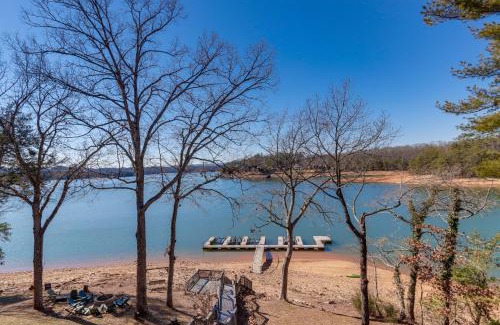 Morganton House | Lakefront Townhome with Dock 6 Mi to Blue Ridge!