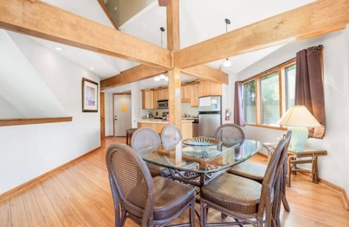 Osage Beach House | Lakefront Unique Villa/Views 3 Bed 2.5 Bath