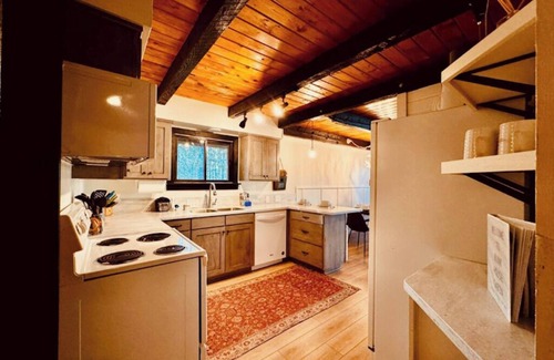 Island Park House | Lakefront with private dock & fire pit - Bunk House Cabin