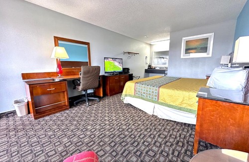 Warsaw Hotel | Lakes Inn
