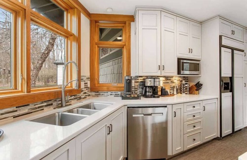 Saugatuck House | Lakescape | 4 BR | Heated Pool | Rec Space
