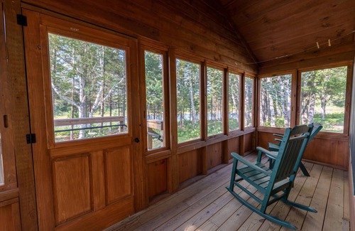 Greenville House | Lakeshore Comfort, Kitchenette, Boats Included, Shared Bathroom and Sauna