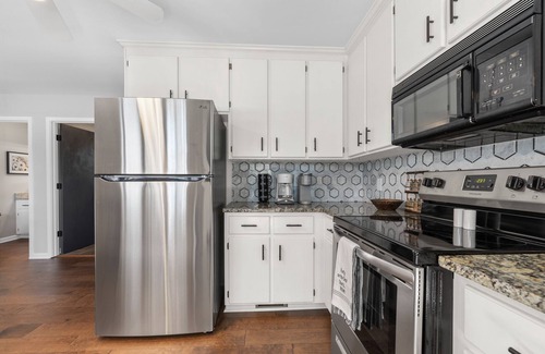 Milledgeville House | Lakeshore Retreat- Lake Sinclair/Milledgeville