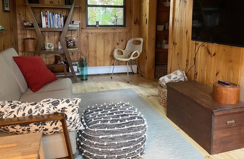 Boothbay Harbor Cabin | Lakeside 3 bedroom cottage in Boothbay Harbor
