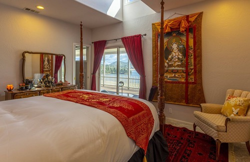 Descanso Resort | Lakeside California Jewel 10 Bedroom Luxury Spa Retreat
