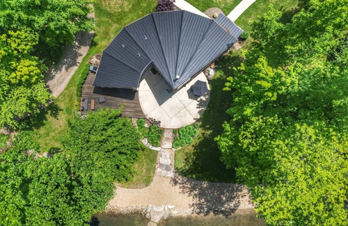 Madison Ski Chalet | Lakeside Chalet w/Private Deck, Wood Stove & Scenic Trails in Ohio Wine Country