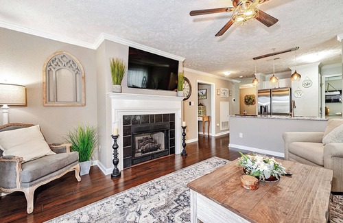 Fayetteville Condo | Lakeside Escape