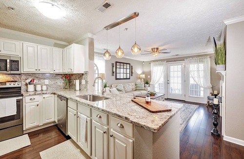 Fayetteville Condo | Lakeside Escape