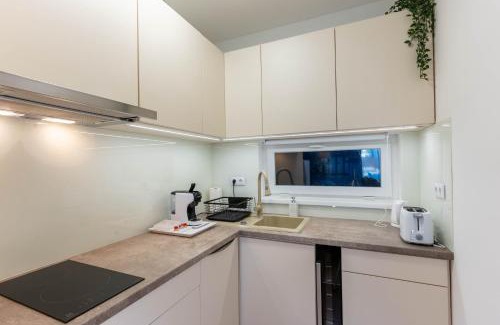 Fonyodliget Apartment | Lakeside Garden Apartment
